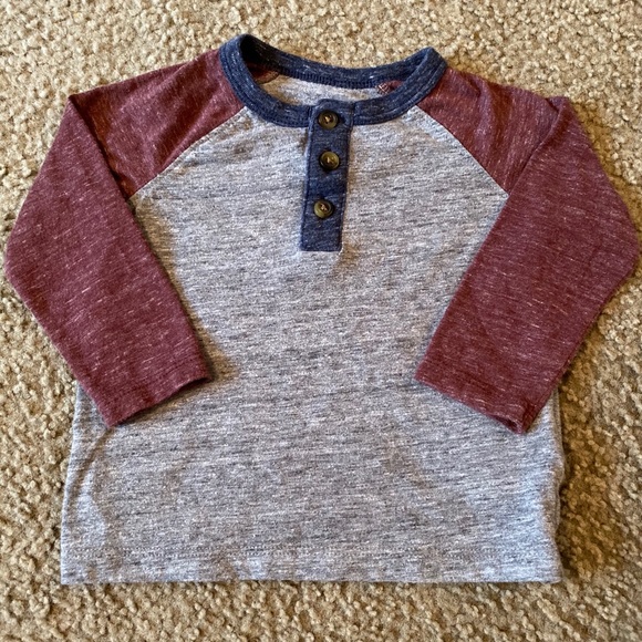 Assorted Tops - Picture 4 of 7